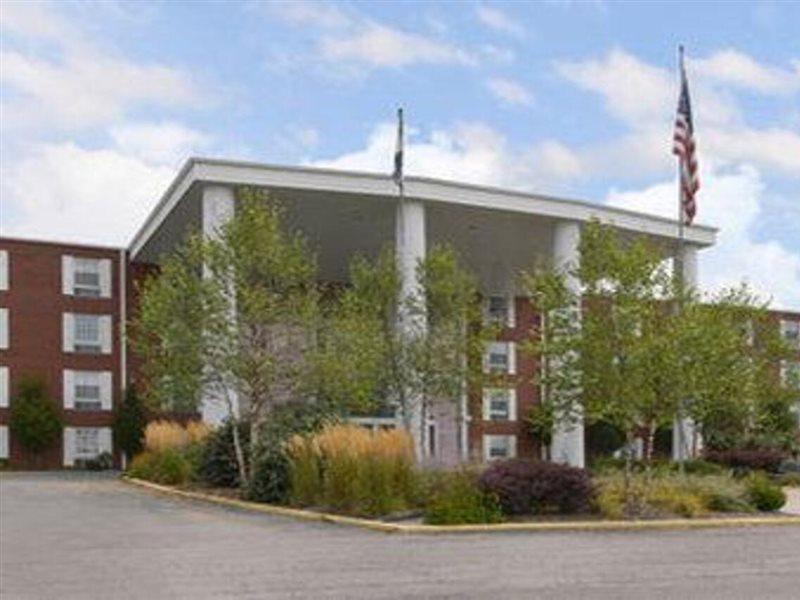 Ramada Conference Center Hotel Morgantown Bagian luar foto